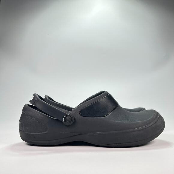 Crocs Mercy Work Clogs Black Slip On Shoes Comfort Lightweight Women’s Size 7 - Picture 1 of 10